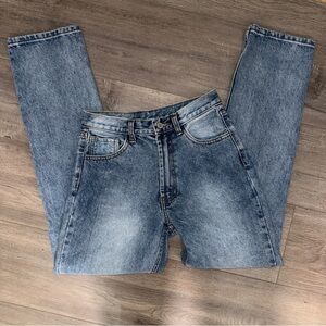 Brandy Melville  J. Galt High-Waisted Straight Leg Jeans – Size S – Vintage Wash